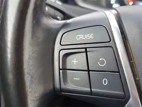 Used 2016 Volvo XC70 T5 Premier w/ Proximity Package image 23