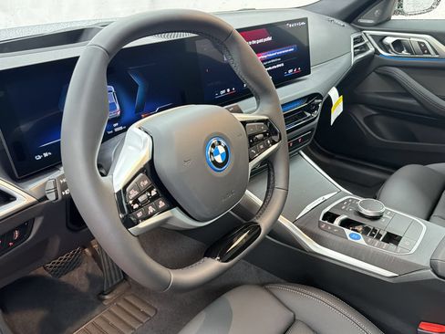 Used 2026 BMW i4 xDrive40i w/ Premium Package AWD/4WD image 4