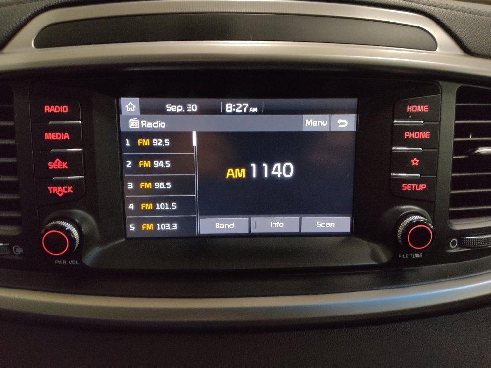 Used 2019 Kia Sorento AWD V6 image 25