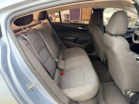 Used 2017 Chevrolet Cruze LS FWD image 22