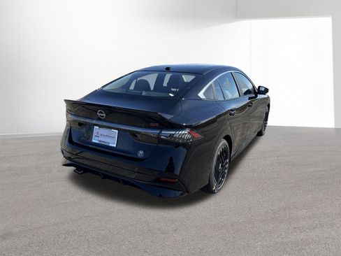 New 2026 Nissan Sentra SR w/ SR Premium Package FWD image 4