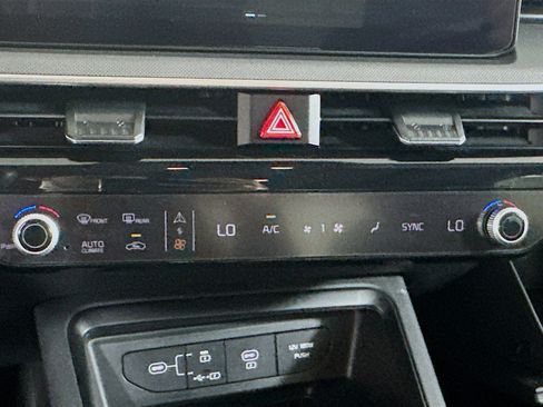 Used 2025 Kia K5 LXS image 23