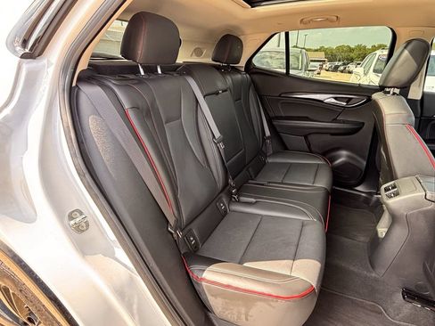 Used 2023 Buick Envision Essence w/ Sport Touring Package FWD image 31