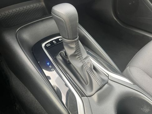 Used 2025 Toyota Corolla LE image 41