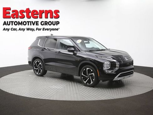 Used 2024 Mitsubishi Outlander SE AWD/4WD image 48