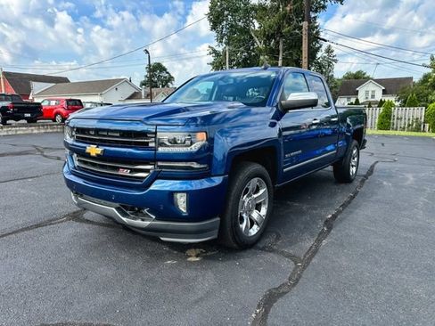 Used 2017 Chevrolet Silverado 1500 LTZ Z71 w/ LTZ Plus Package AWD/4WD image 3