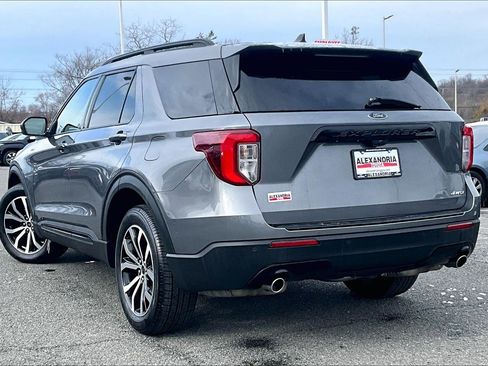 Used 2022 Ford Explorer ST-Line image 10