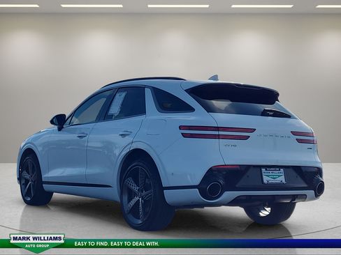 Used 2023 Genesis GV70 2.5T w/ Sport Prestige Package AWD/4WD image 6
