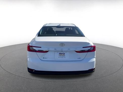 Used 2025 Toyota Camry LE image 12