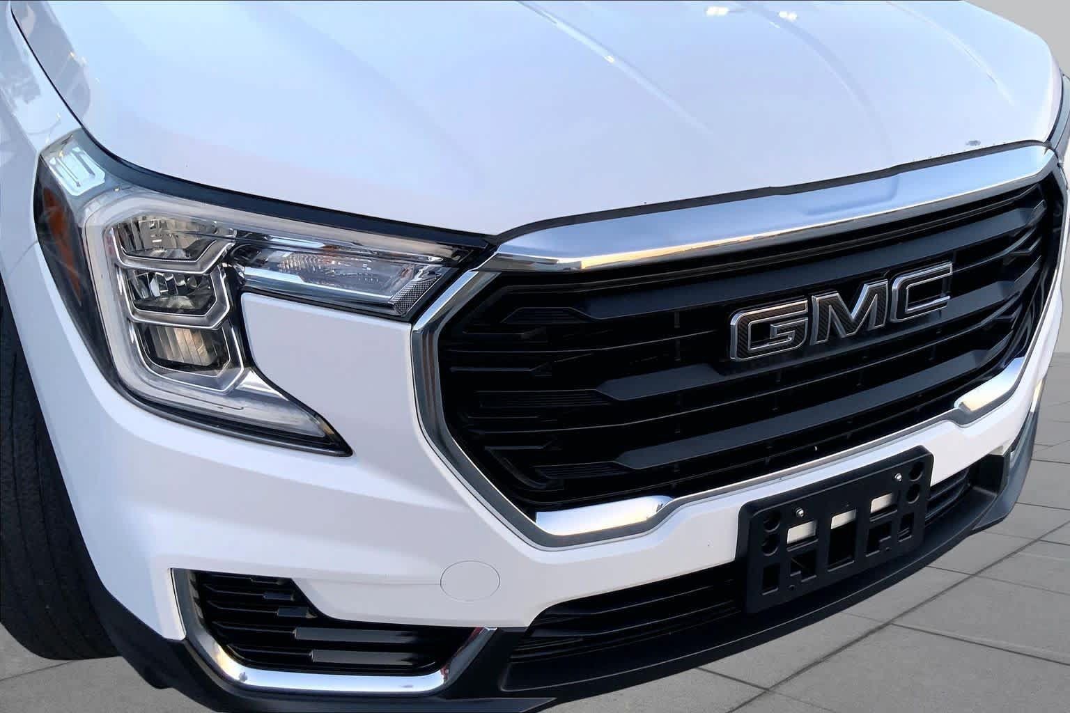 Used 2022 GMC Terrain SLE w/ Driver Convenience Package FWD image 27
