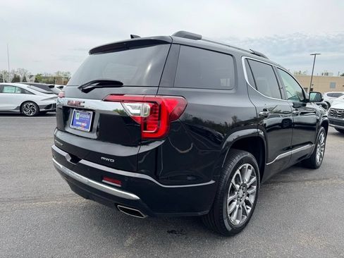 Used 2023 GMC Acadia Denali w/ Denali Technology Package AWD/4WD image 9