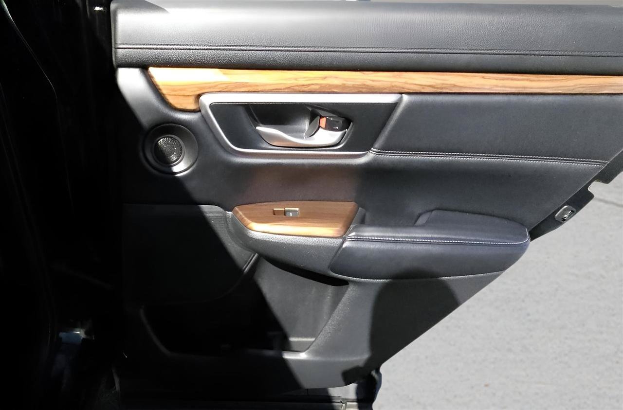 Used 2017 Honda CR-V EX-L image 29