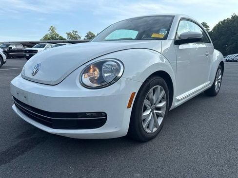 Used 2014 Volkswagen Beetle TDI FWD image 1