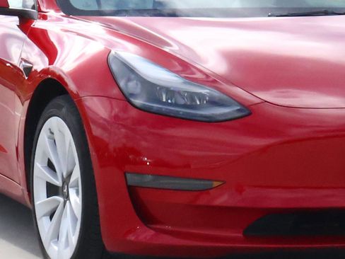 Used 2022 Tesla Model 3 Standard Range image 7