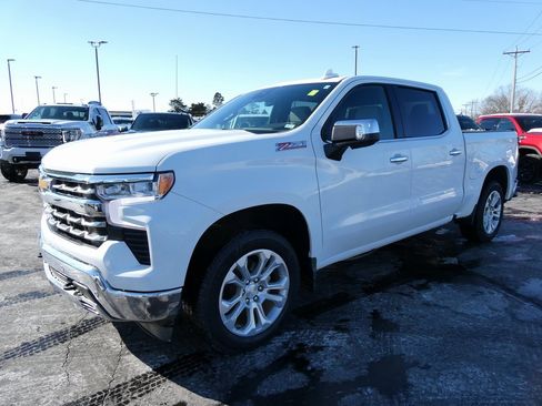 Used 2024 Chevrolet Silverado 1500 LTZ w/ Z71 Off-Road Package image 8