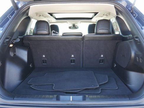 Used 2021 Jeep Cherokee Limited image 11