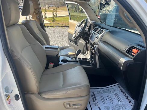 Used 2015 Toyota 4Runner SR5 Premium image 15