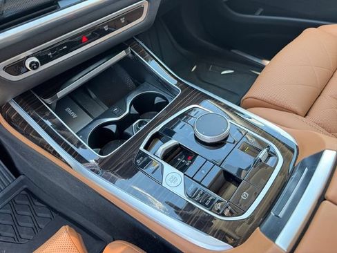 Certified 2025 BMW X7 xDrive40i AWD/4WD image 22