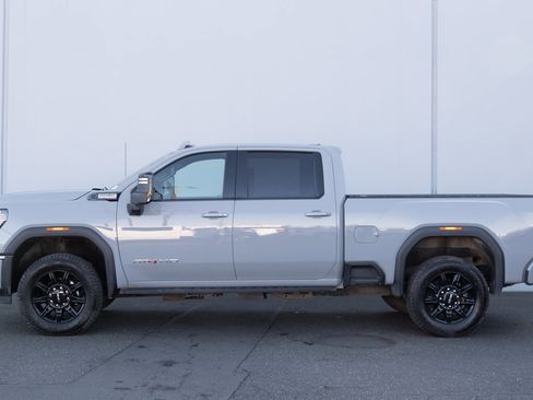 Used 2025 GMC Sierra 2500 AT4 w/ AT4 Premium Plus Package image 30