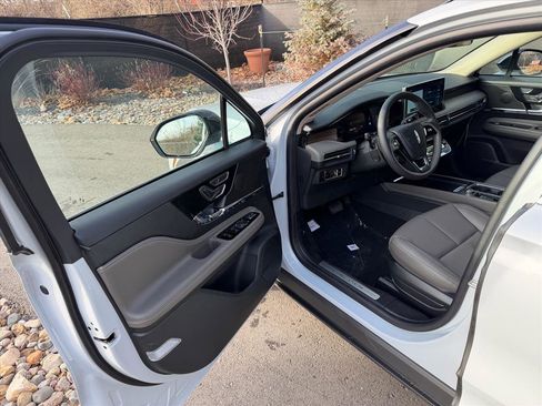 New 2026 Lincoln Corsair Reserve image 21