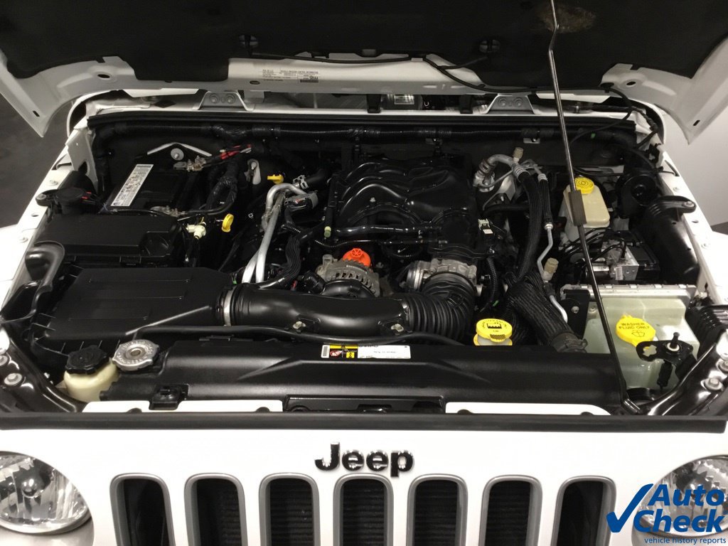 Used 2016 Jeep Wrangler Sahara AWD/4WD image 34