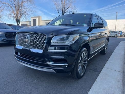 Used 2021 Lincoln Navigator L Reserve w/ Luxury Package image 3
