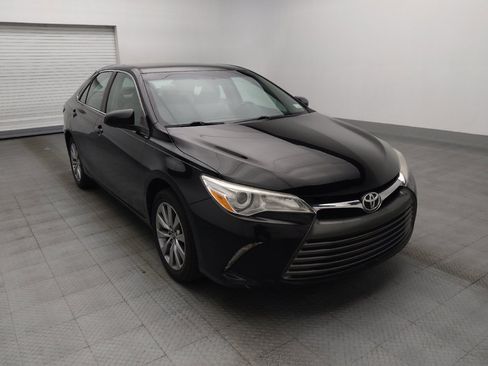 Used 2017 Toyota Camry XLE FWD image 13