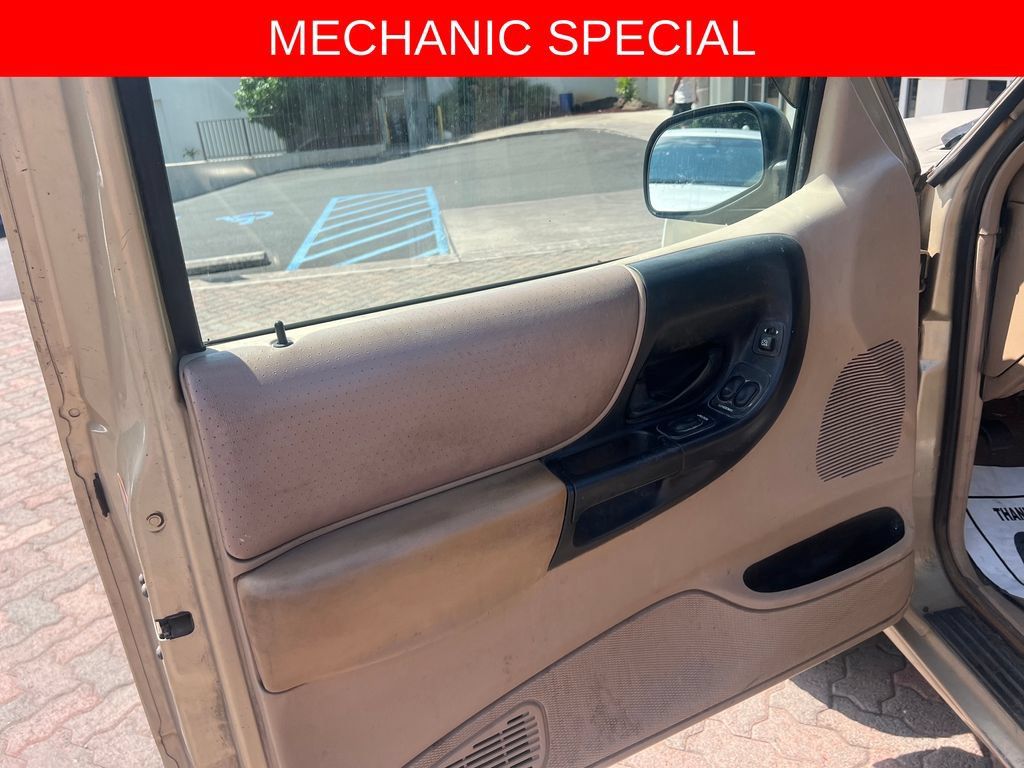 Used 2000 Ford Ranger XL AWD/4WD image 10