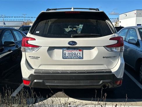 Used 2019 Subaru Forester Limited image 4
