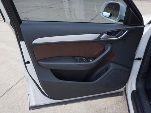 Used 2017 Audi Q3 2.0T Premium w/ Convenience Package image 28