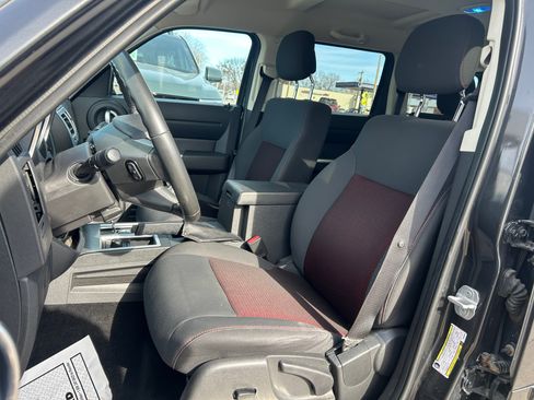 Used 2011 Dodge Nitro Detonator w/ Chrome Accents Group image 15