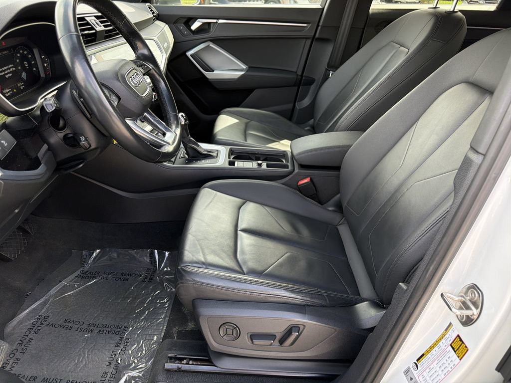 Used 2022 Audi Q3 2.0T Premium Plus AWD/4WD image 16