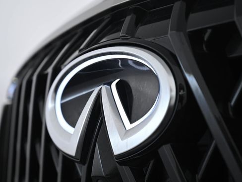 Used 2026 INFINITI QX60 Sport w/ Dark Cargo Package image 9