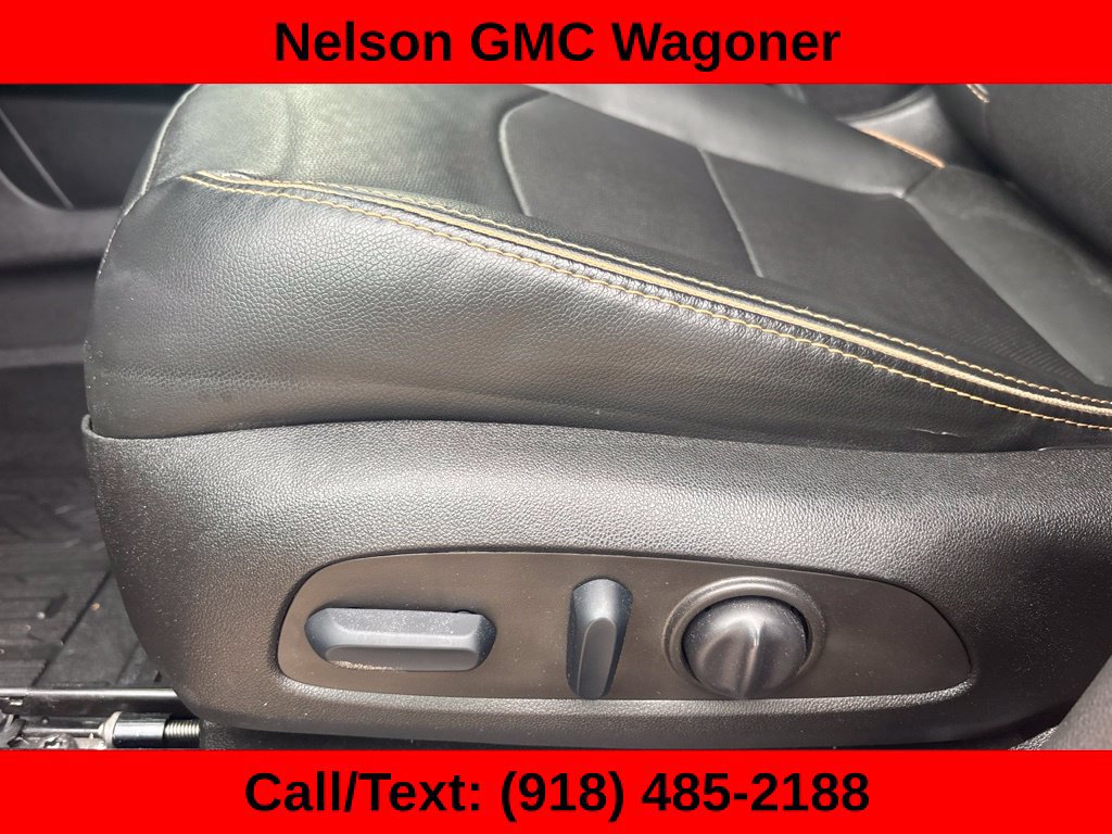 Used 2022 GMC Terrain AT4 w/ LPO, Floor Liner Package AWD/4WD image 19