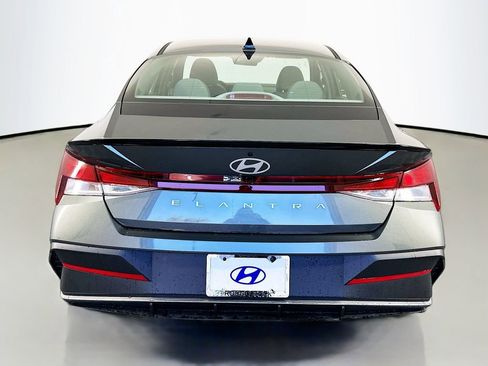 New 2026 Hyundai Elantra Sport image 6