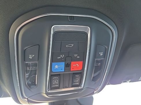 New 2026 Jeep Grand Cherokee Altitude AWD/4WD image 72