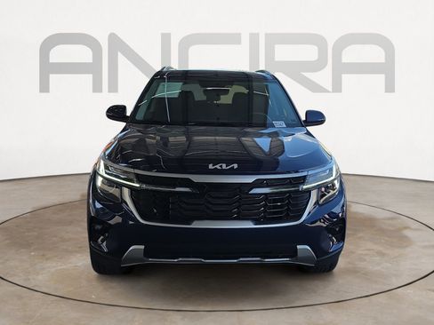 Certified 2025 Kia Seltos EX w/ EX Sunroof Package FWD image 3