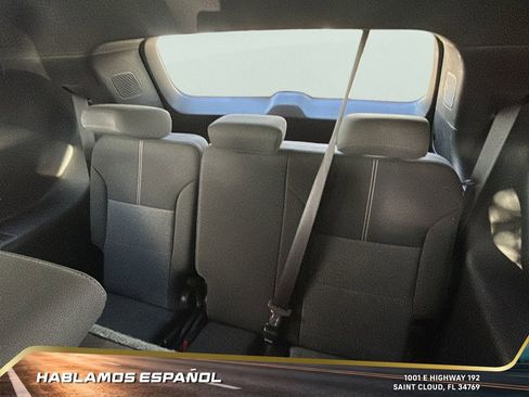 Used 2025 GMC Acadia Elevation image 27