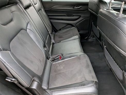 Certified 2024 Jeep Grand Cherokee L Laredo image 29