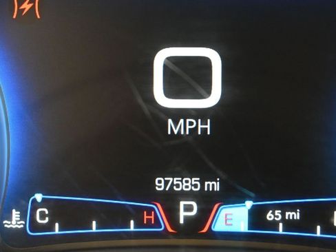 Used 2017 Chrysler 300 S w/ S Model Appearance Package AWD/4WD image 33
