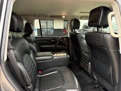 Used 2019 INFINITI QX80 Luxe w/ 22" Wheel Package AWD/4WD image 21