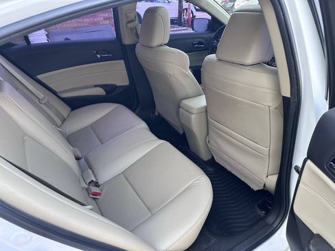 Used 2017 Acura ILX FWD image 37