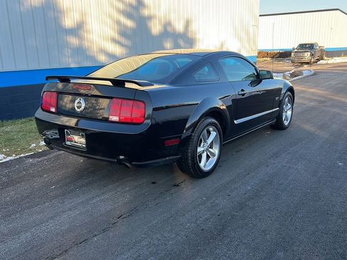 Used 2006 Ford Mustang GT image 5