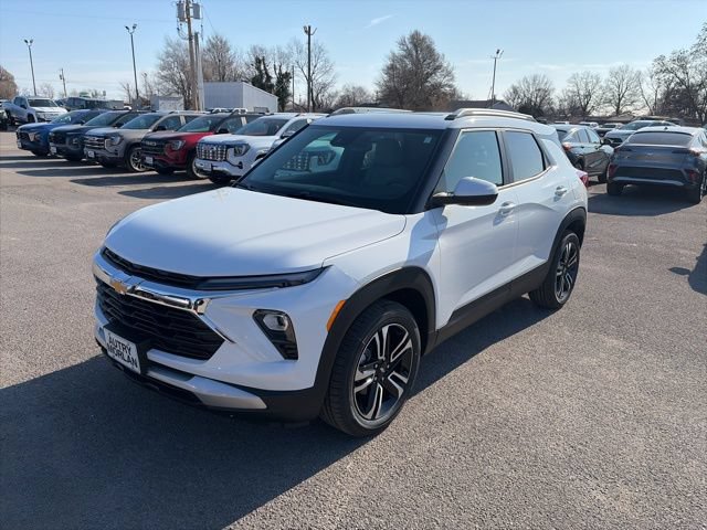 New 2026 Chevrolet TrailBlazer LT w/ Convenience Package FWD image 2
