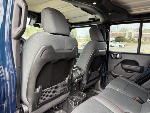 Used 2025 Jeep Gladiator Rubicon w/ Safety Group image 29