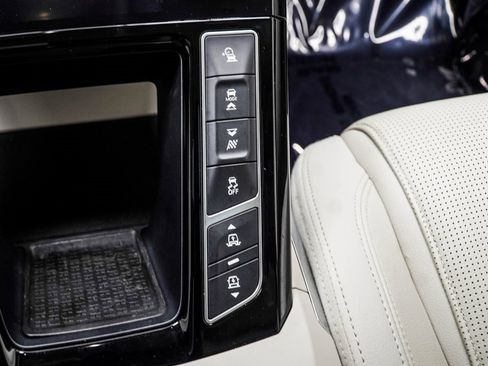 Used 2020 Jaguar I-PACE S image 24