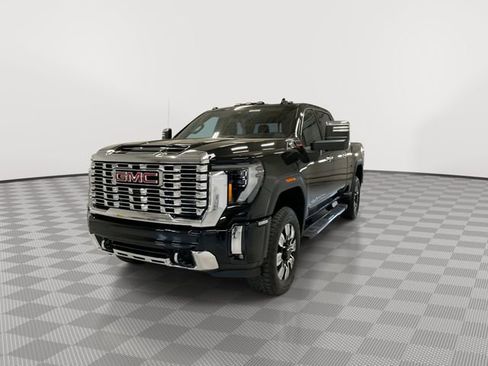 New 2026 GMC Sierra 2500 Denali w/ Denali Reserve Package image 4