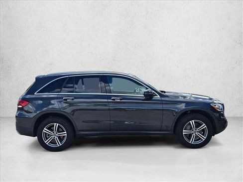 Used 2022 Mercedes-Benz GLC 300 image 4