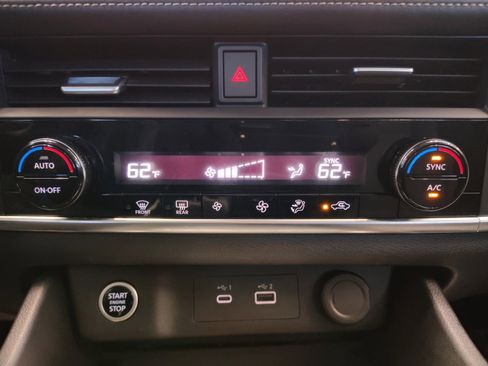 Certified 2023 Nissan Rogue SV image 19