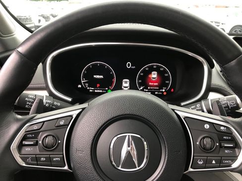 Used 2023 Acura MDX SH-AWD w/ Advance Package image 19